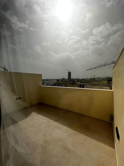 Ferienwohnung Duplex Penthouse In Gzira Sleeps 6 Exterior foto